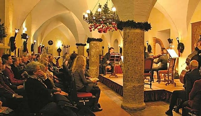 Amphibious City Tour, Hohensalzburg Castle Dinner & Best of Mozart Concert