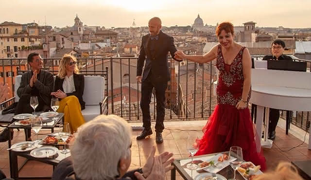 Rooftop Bar Opera Show: Die große Schönheit in Rom