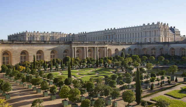 Versailles Palace & Gardens Half day guided tour with Musical Gardens